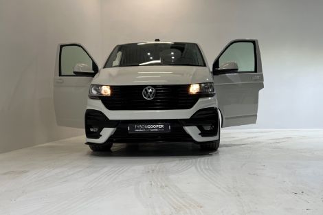 Volkswagen TRANSPORTER T28 SWB DIESEL 2.0 TDI 150 Highline Van DSG